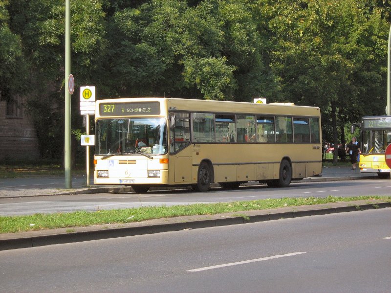 stadtbus-linie-327-berlin-leopoldplatz-292008-14521.jpg
